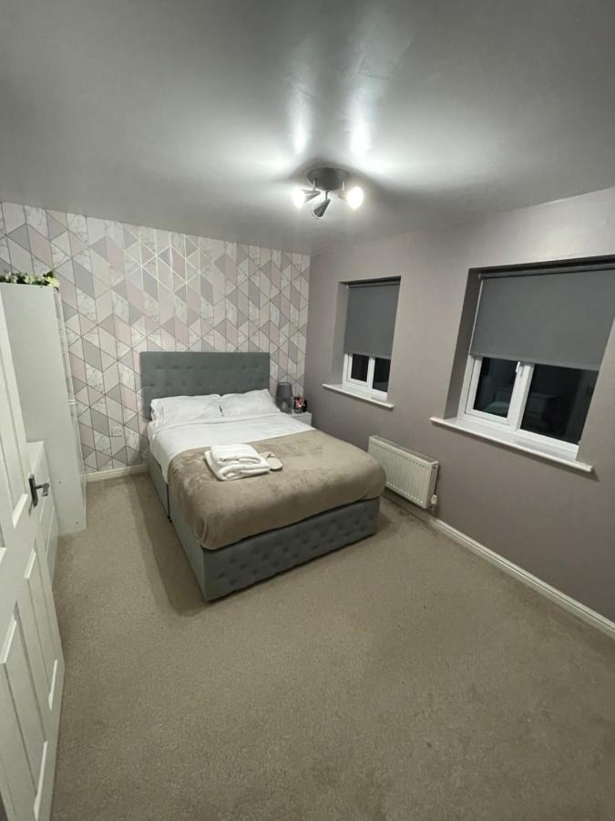 St Helens  Hensh Homes מראה חיצוני תמונה